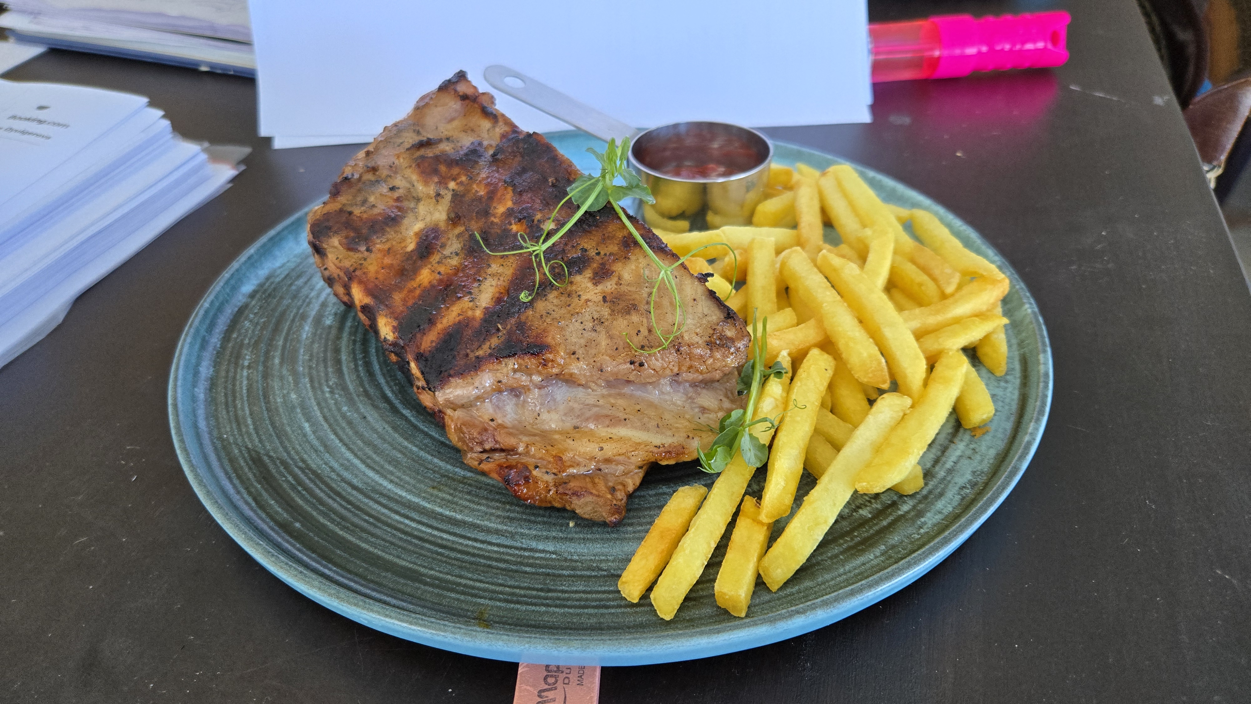 Мариновани свински ребърца